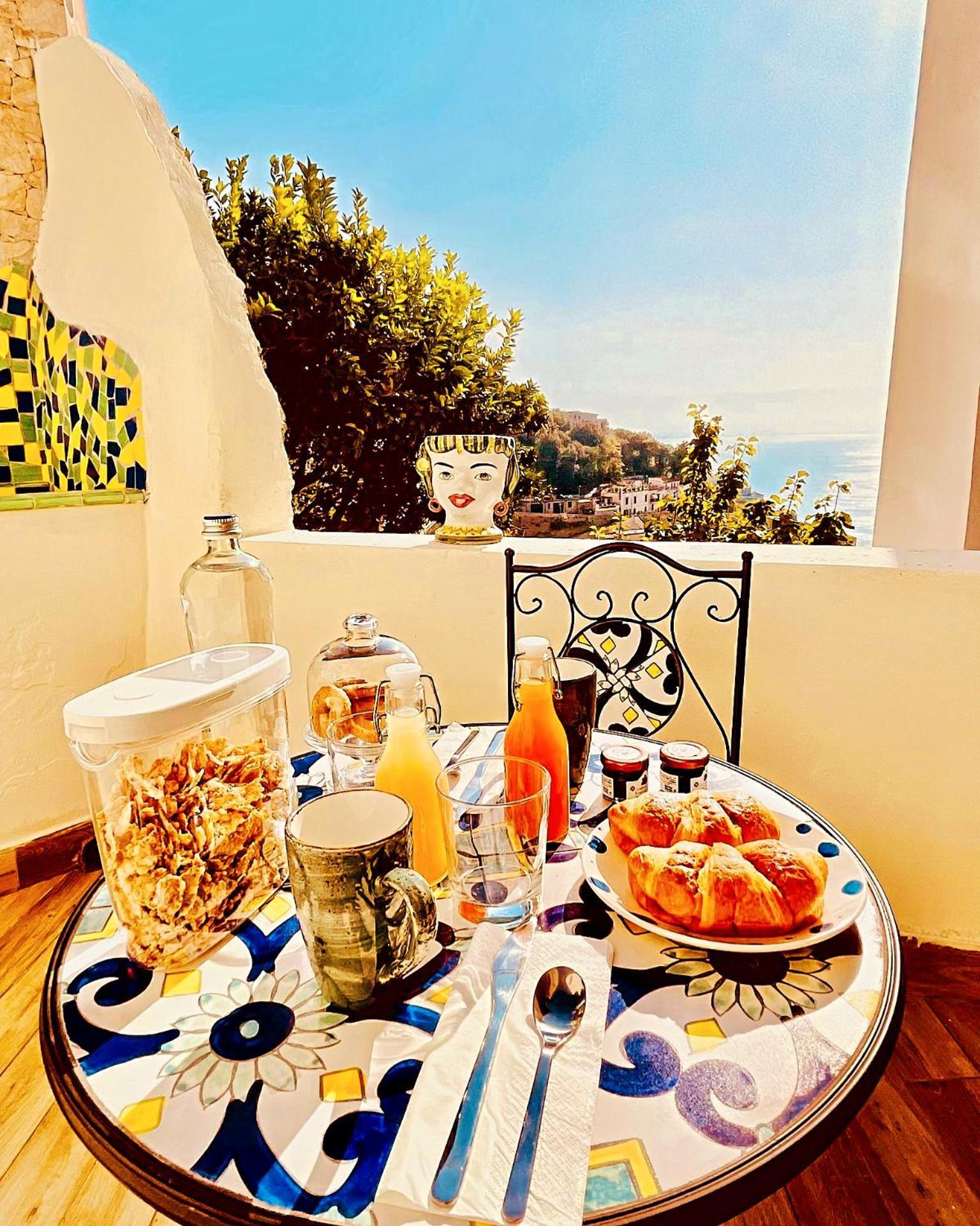 Borgo Virginia - Sea View In Amalfi Coast Apartment Vietri sul Mare Exterior photo
